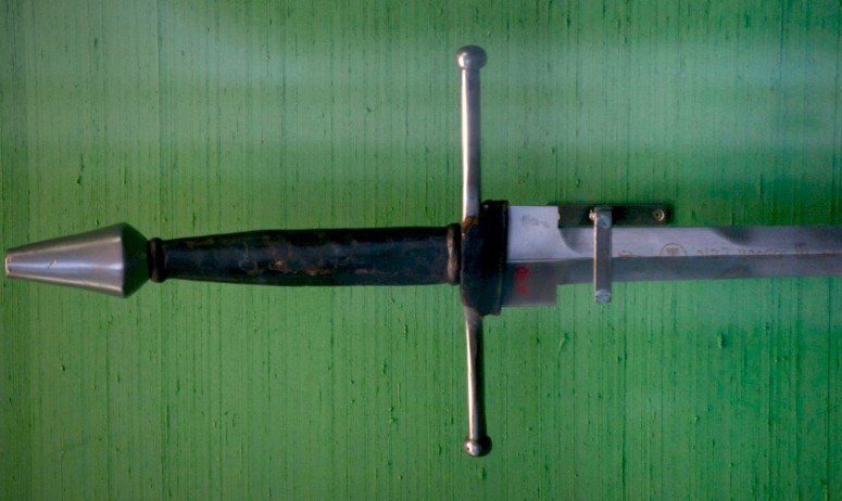 Neue-Berg-federschwert-1520-shay-roberts-02