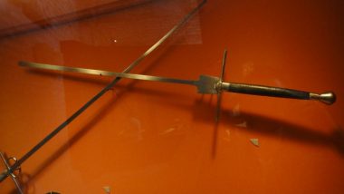 Fechtfeder-Deutschland-16-Jahrhundert-Musee-de-Cluny-Burkart-Eric (Fechtschwert or a blunt longsword?)