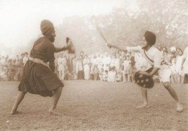 Gatka fight (The Saber’s Many Travels (The Origins of the Cross-Cutting Art)) Gatka fight (The Saber’s Many Travels (The Origins of the Cross-Cutting Art))
