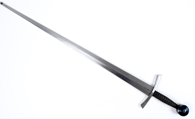 Arming sword of feder type.