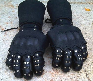 black-lance-hema-gloves-01 (Review: Black Lance 5-finger HEMA Gloves)