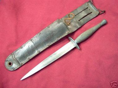 U.S._Marine_Raider_Stiletto3 (The KA-BAR and the Fairbairn-Sykes: two fighting children of different philosophies)