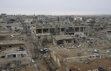 2569969900000578-2947371-ISIS_launched_its_unexpected_assault_on_Kobane_in_September_forc-m-123_1423568810343 (HEMA Charity Campaign 2015)
